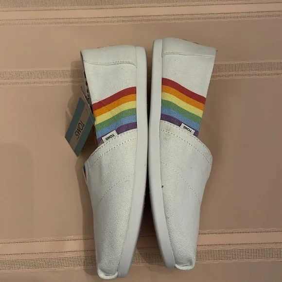 Tom’s  brand new with tags. Never worn rainbow Pride Tom’s - Picture 3 of 6